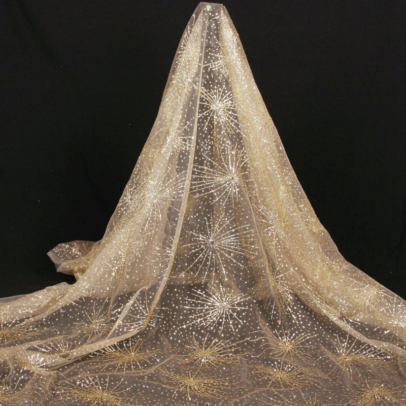 Embroidery Veil - Verfraaid Tule Stof Metallic Goud Bloemen