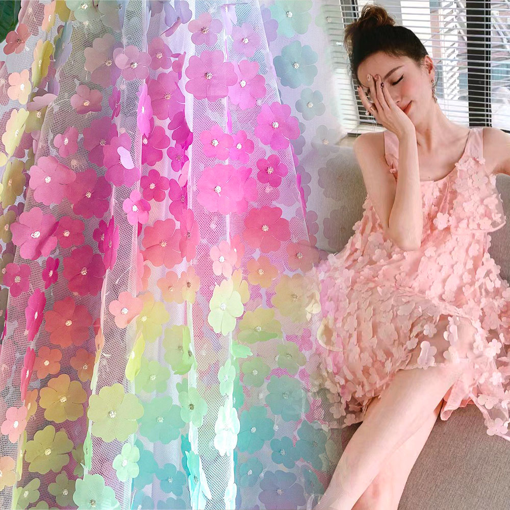 Embroidery Veil - 130cm breed kleurrijk bloemenborduurwerk mesh stof