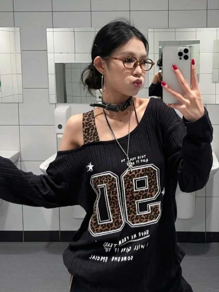 Y2K patchwork T-shirt met luip - Embroidery Fashion recensie en prijs
