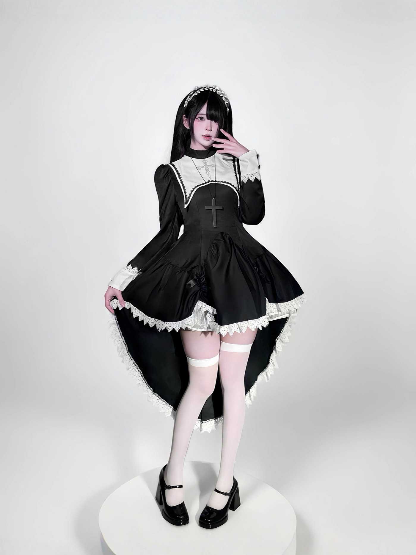 Gotische stijl donker borduurw - Embroidery Gothic recensie en prijs